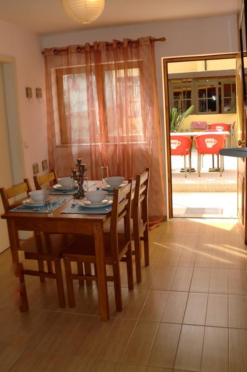 The Yellow House Vila Nova de Gaia Exterior photo